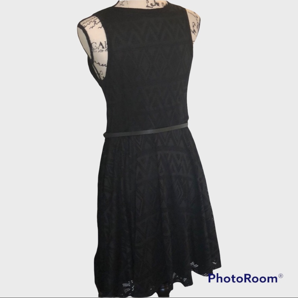 👀Little Black Lace Dress  (me) - Picture 2 of 4